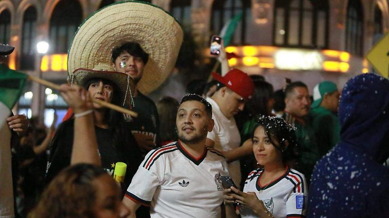 Afición duranguense celebra triunfo de México VS Ecuador